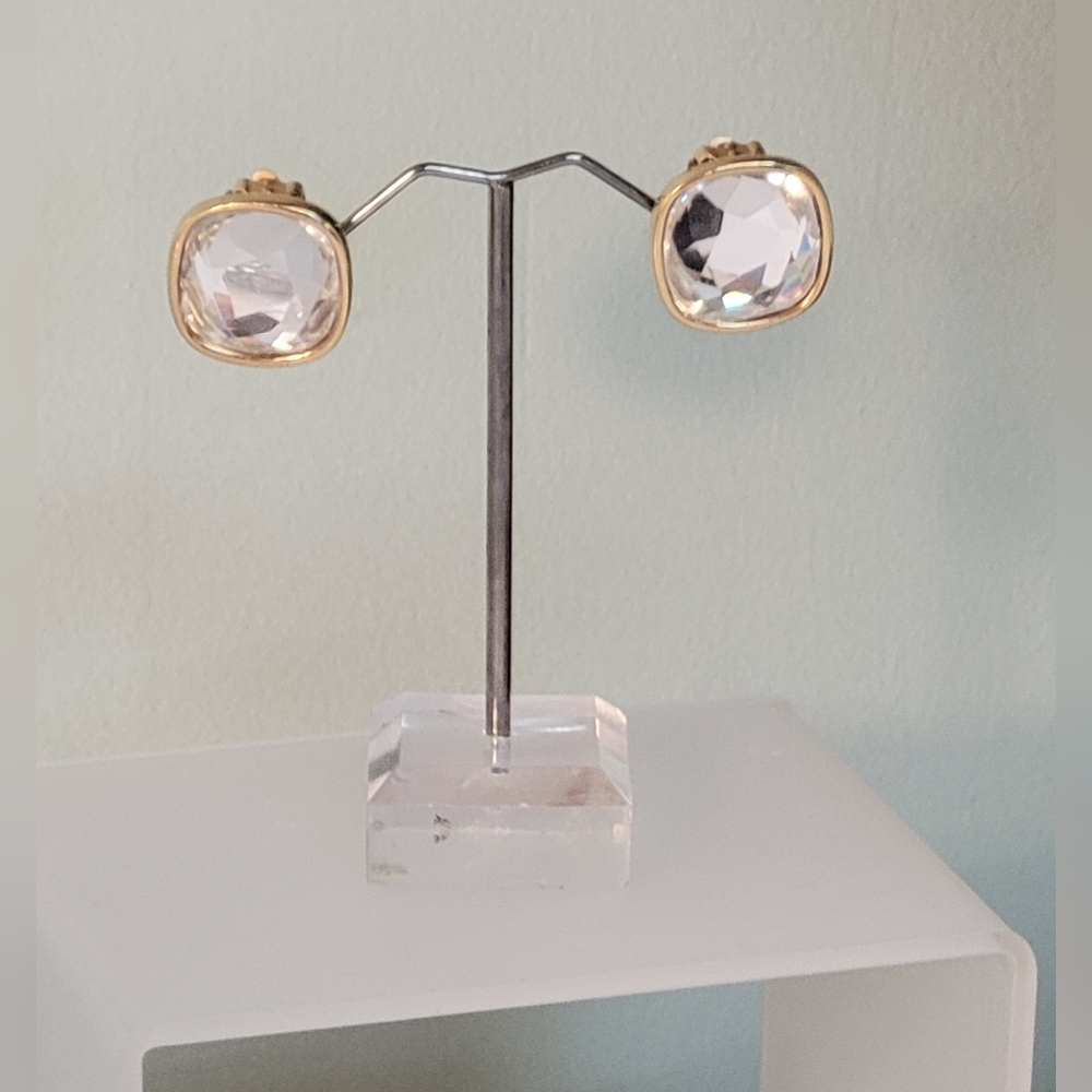 SWAROVSKI AMERICA "Sal" LTD. GOLD-TONE COSTUME JEWELRY CLIP-ON EARRINGS Rare!! - Picture 4 of 10